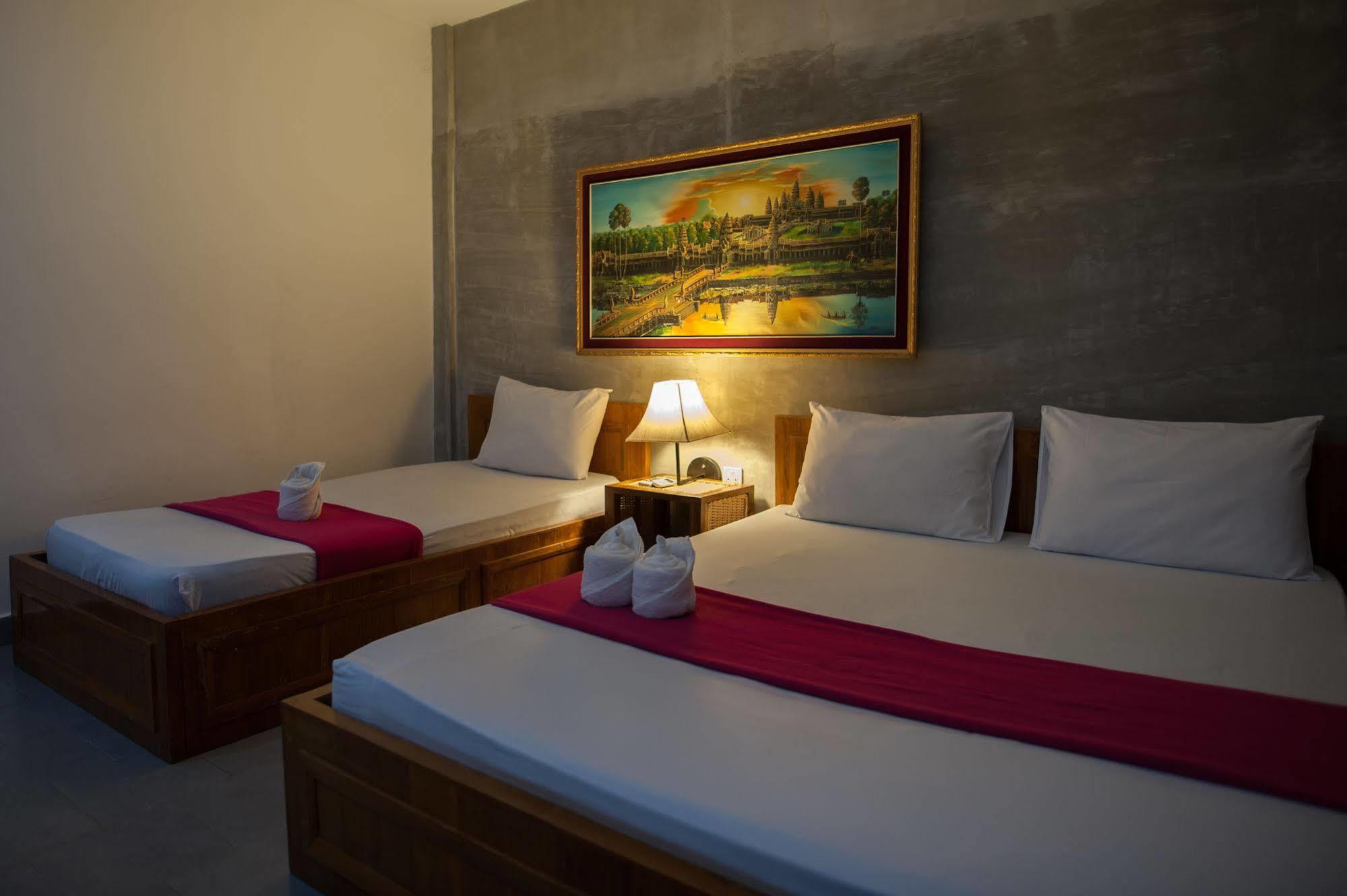 Rachana Hostel Phnom Penh Esterno foto